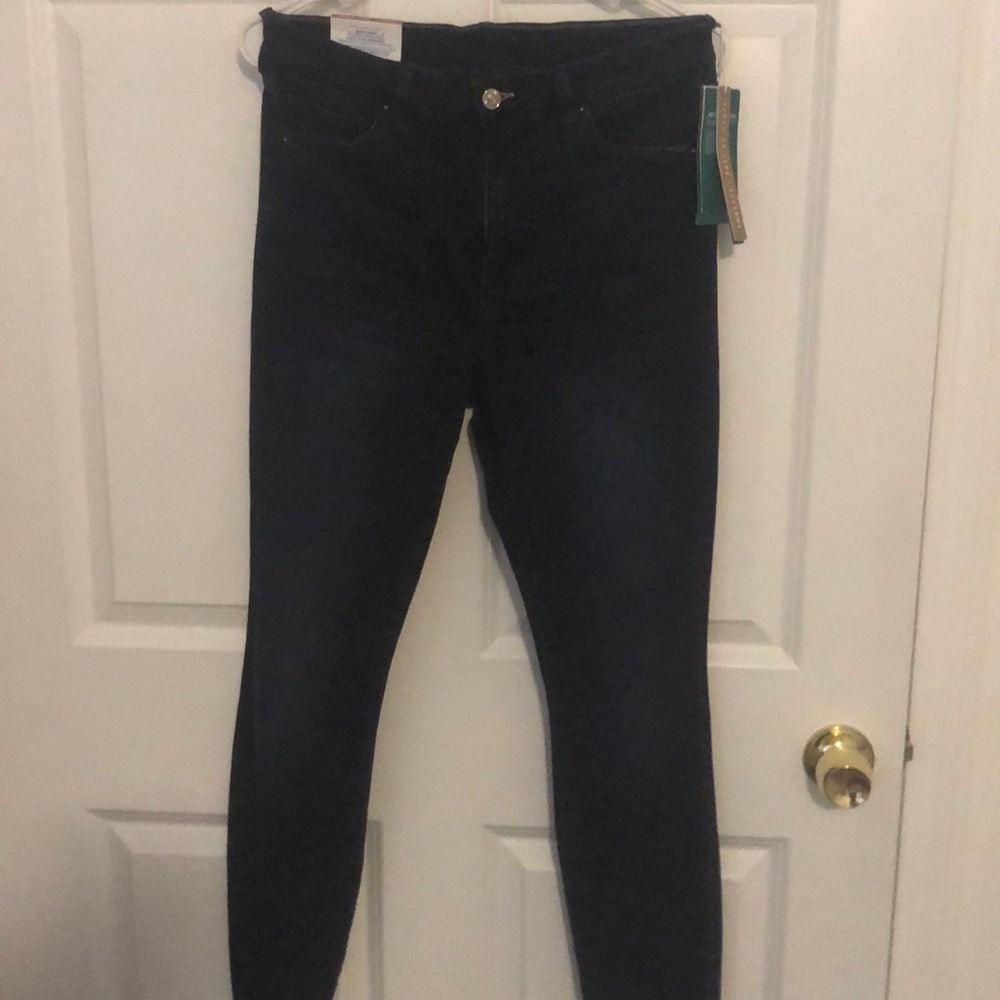 Women’s jeans brand new